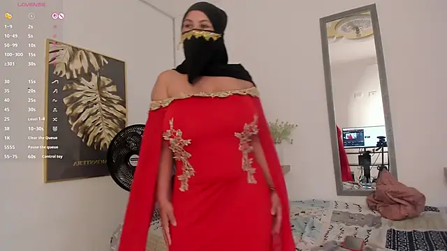 Amina hafsa online show from March 2026 08:01:01 PM