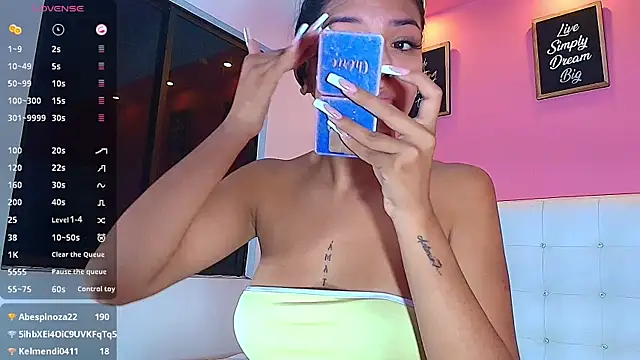 daddyissuesss  online show from February 2025 07:32:02 PM