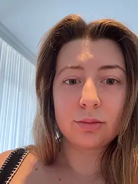 curvyflawless online show from February 2026 07:45:01 AM