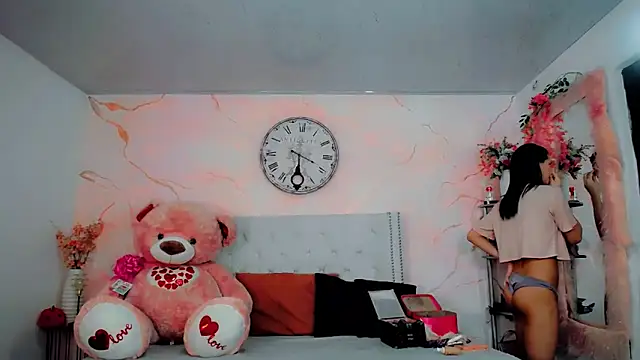 maria camilacms online show from January 2026 06:11:02 PM