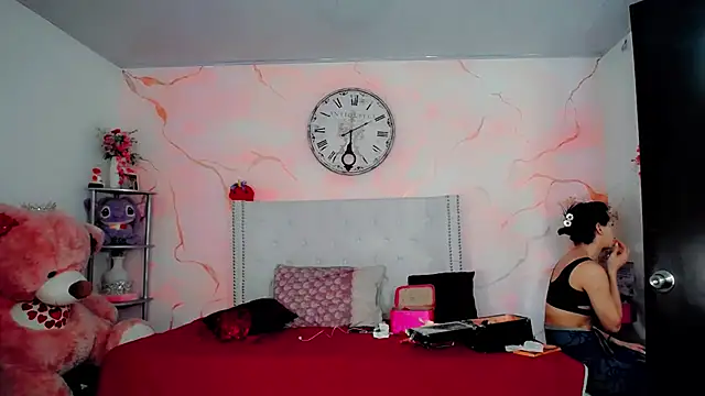 maria camilacms online show from April 2026 06:01:02 PM