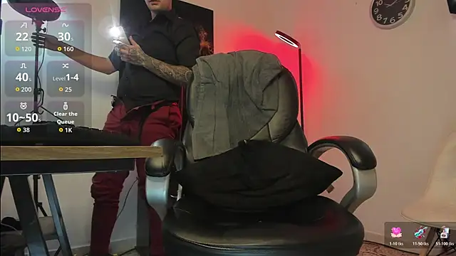 Nicolas Fellener online show from November 2025 04:56:02 AM