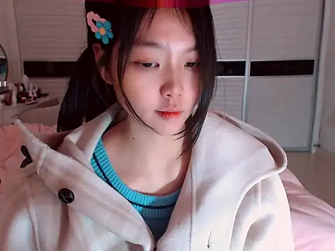 Snapshot of -Lucky_Girl chatting on February 2025 08:46:01 AM -Lucky Girl online show from February 2025 08:46:01 AM