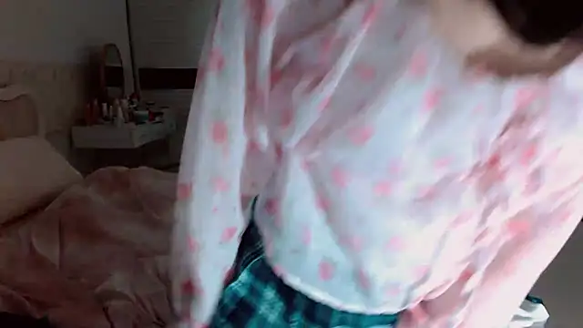 -Lucky Girl online show from April 2026 02:31:01 PM