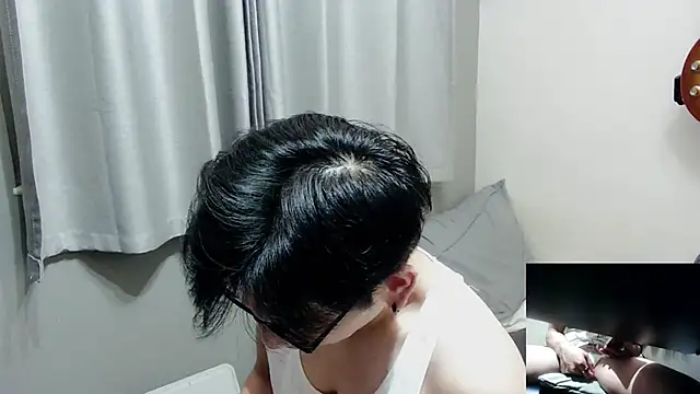 UndreamtM online show from September 2025 02:08:02 PM