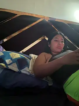 emmyjhonson07 online show from February 2026 02:04:02 PM