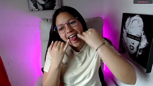 SamanthaRoldaan online show from March 2025 04:53:01 PM