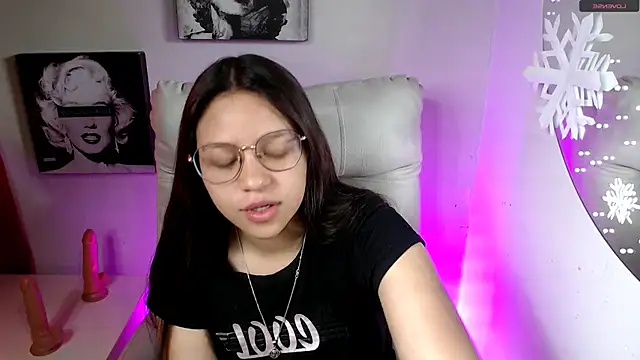 SamanthaRoldaan online show from December 2025 01:40:02 PM