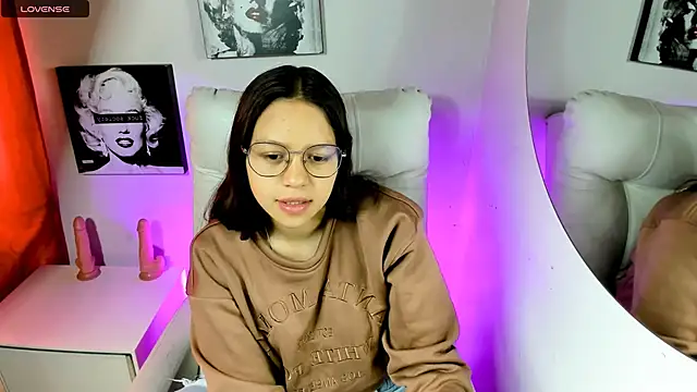 SamanthaRoldaan online show from April 2026 02:54:01 PM