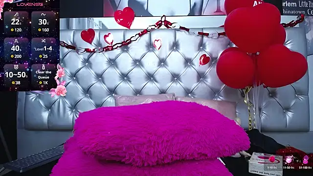Snapshot of _nicolehotshemale chatting on February 2025 12:48:01 AM  nicolehotshemale online show from February 2025 12:48:01 AM