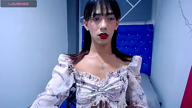 Snapshot of KatrinaQueen1 chatting on October 2025 08:04:02 AM KatrinaQueen1 online show from October 2025 08:04:02 AM