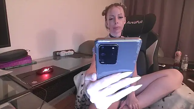 Thundercat23 online show from October 2025 05:28:01 AM