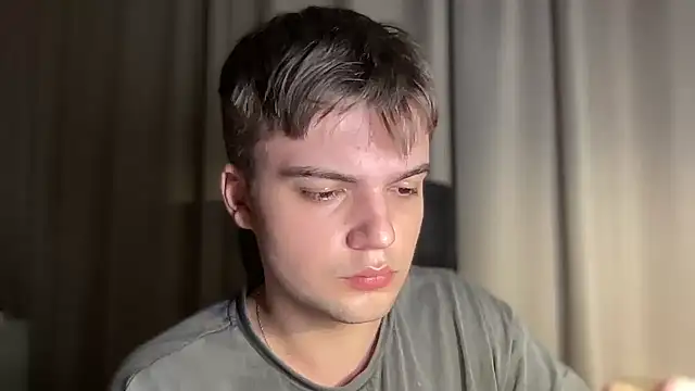 superfluboy  online show from November 2025 05:23:01 PM