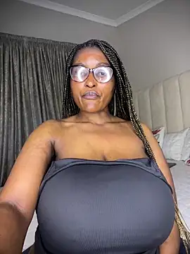 Snapshot of Bustygoddess32 chatting on April 2026 10:30:02 PM Bustygoddess32 online show from April 2026 10:30:02 PM