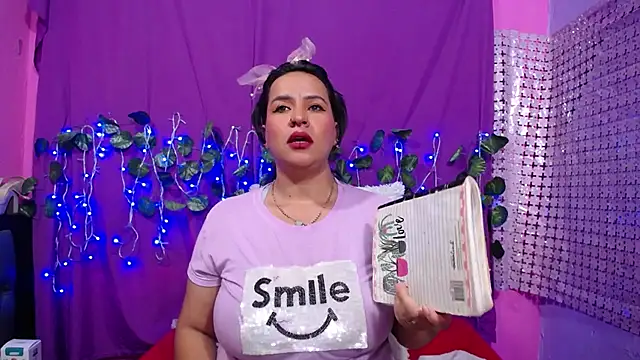 hazel 34 online show from February 2025 06:59:01 PM