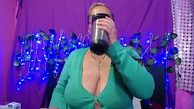 hazel 34 online show from February 2025 10:07:02 AM