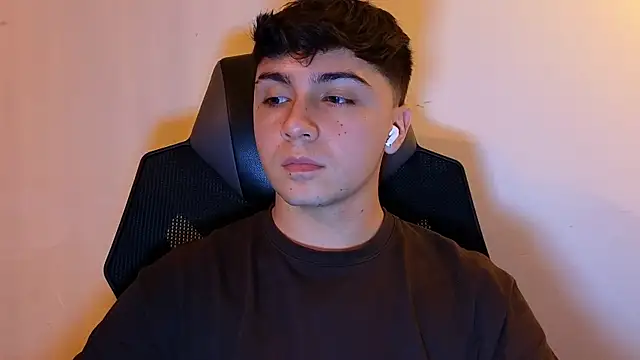 aron  cooper online show from August 2026 08:02:02 AM
