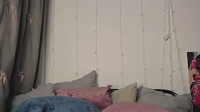 Snapshot of IrinaArt chatting on January 2025 04:23:02 AM IrinaArt online show from January 2025 04:23:02 AM