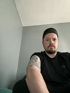 Snapshot of husband4555 chatting on February 2026 04:00:01 PM husband4555 online show from February 2026 04:00:01 PM