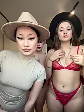 RollingGirls online show from February 2025 05:12:02 AM