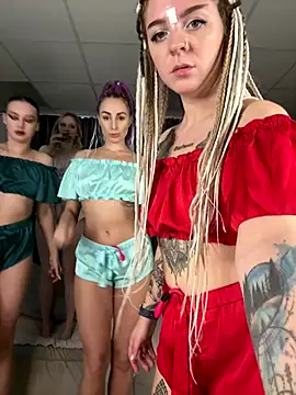 RollingGirls online show from October 2025 01:01:01 PM