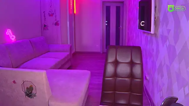 Snapshot of AmaliaQueen chatting on February 2025 03:20:01 PM AmaliaQueen online show from February 2025 03:20:01 PM