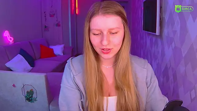 Snapshot of AmaliaQueen chatting on March 2025 02:02:01 PM AmaliaQueen online show from March 2025 02:02:01 PM