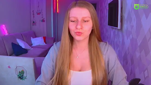 Snapshot of AmaliaQueen chatting on March 2025 01:08:02 PM AmaliaQueen online show from March 2025 01:08:02 PM