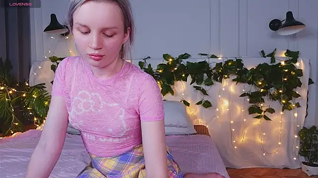 Snapshot of Beatrica_Klein chatting on March 2025 05:39:01 PM Beatrica Klein online show from March 2025 05:39:01 PM