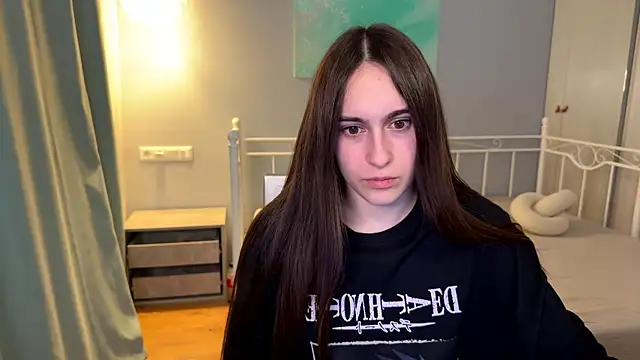AliceKolltt online show from July 2026 09:06:02 PM