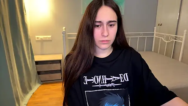 AliceKolltt online show from July 2026 02:05:17 AM