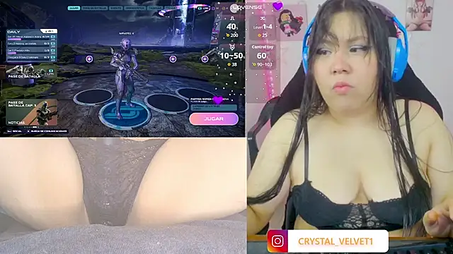 crystal7u7 online show from October 2025 06:14:02 PM