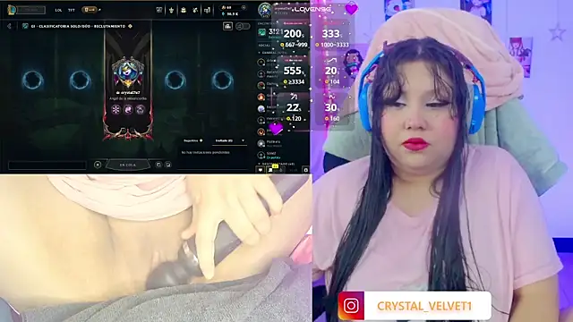 crystal7u7 online show from November 2025 08:43:01 PM