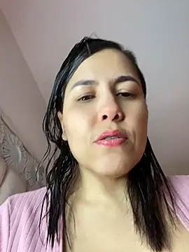 manuela star online show from June 2026 12:32:02 AM