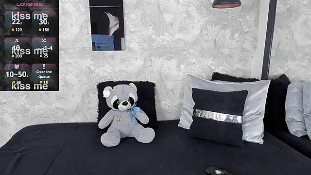 Snapshot of alina_stark chatting on February 2025 07:59:02 PM alina stark online show from February 2025 07:59:02 PM