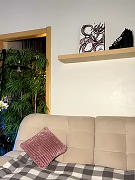 Snapshot of HumbleJess chatting on September 2025 06:08:01 PM HumbleJess online show from September 2025 06:08:01 PM