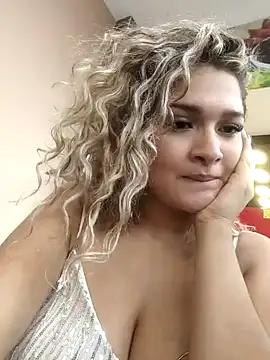 Sara smiiith211 online show from January 2025 07:15:01 PM