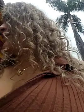 Sara smiiith211 online show from April 2026 07:07:02 PM