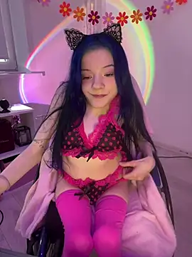 MiniSophiaa online show from April 2026 09:25:02 AM