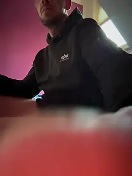 Bennyben8604 online show from March 2025 04:35:01 PM