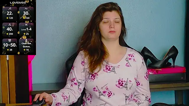 TreeJeanne online show from October 2025 03:02:01 PM