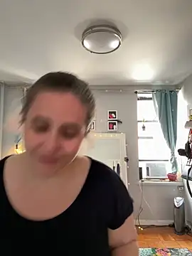 sylviahhh online show from June 2026 06:22:02 PM
