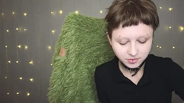 kortny yo online show from February 2025 09:34:02 PM