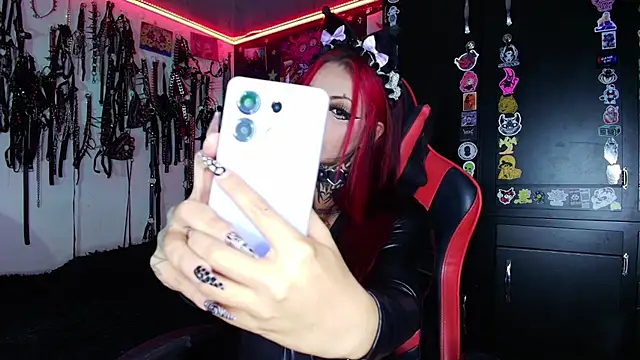 Snapshot of jannaink_ chatting on November 2025 11:27:02 PM jannaink online show from November 2025 11:27:02 PM