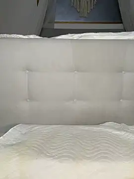 Busty-Ellie online show from January 2025 10:24:01 PM