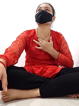 Aaradhya online show from April 2026 01:01:02 PM