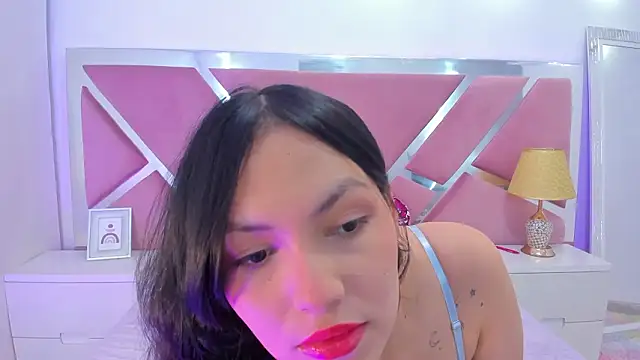 NinnaVous online show from January 2026 12:42:01 PM