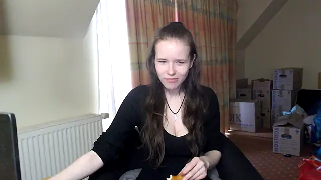 Snapshot of Princess-Lilly chatting on February 2025 01:40:02 PM Princess-Lilly online show from February 2025 01:40:02 PM