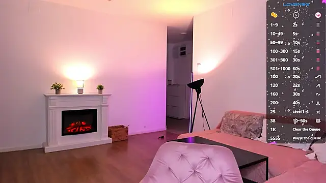 AnysaSmith online show from February 2026 09:13:01 PM