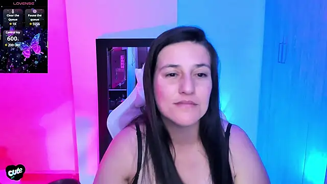 Saskyaa online show from March 2025 02:11:02 PM